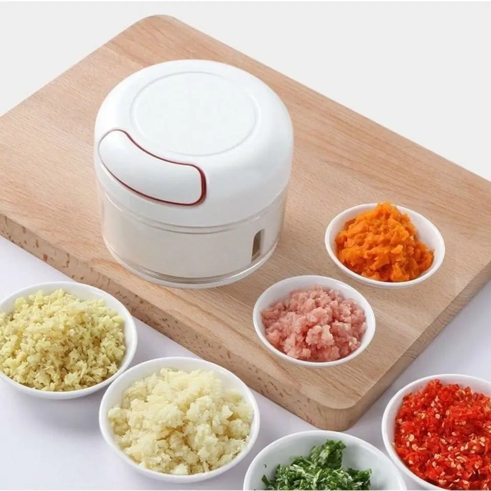 Hand-Pulled Garlic Grinder – Manual Mini Food Chopper & Mixer