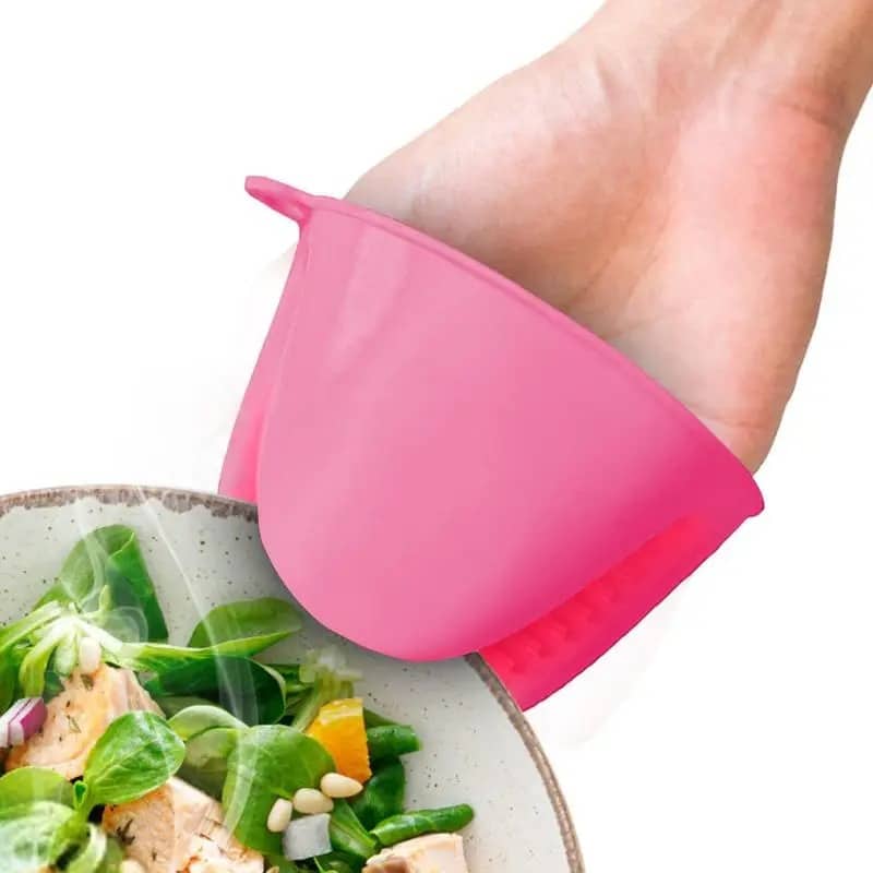 Silicone Heat-Resistant Gloves Clips – Non-Slip Pot & Bowl Holder (Pair, Random Color)